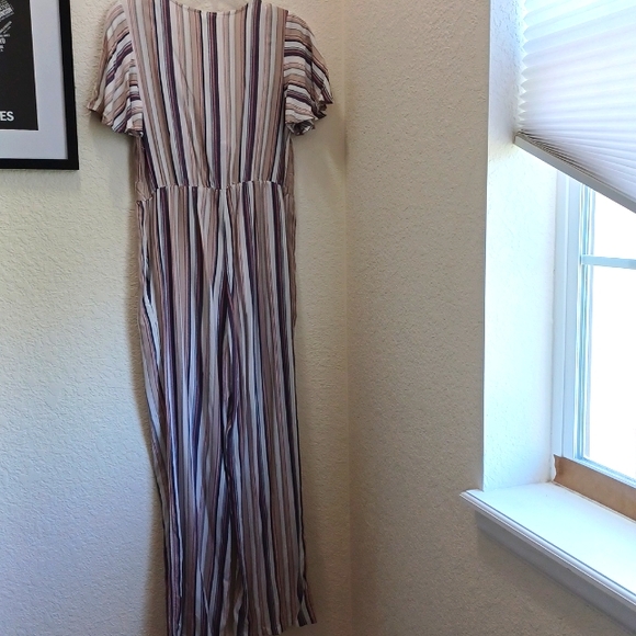 Front-tie Jumpsuit - Picture 4 of 5